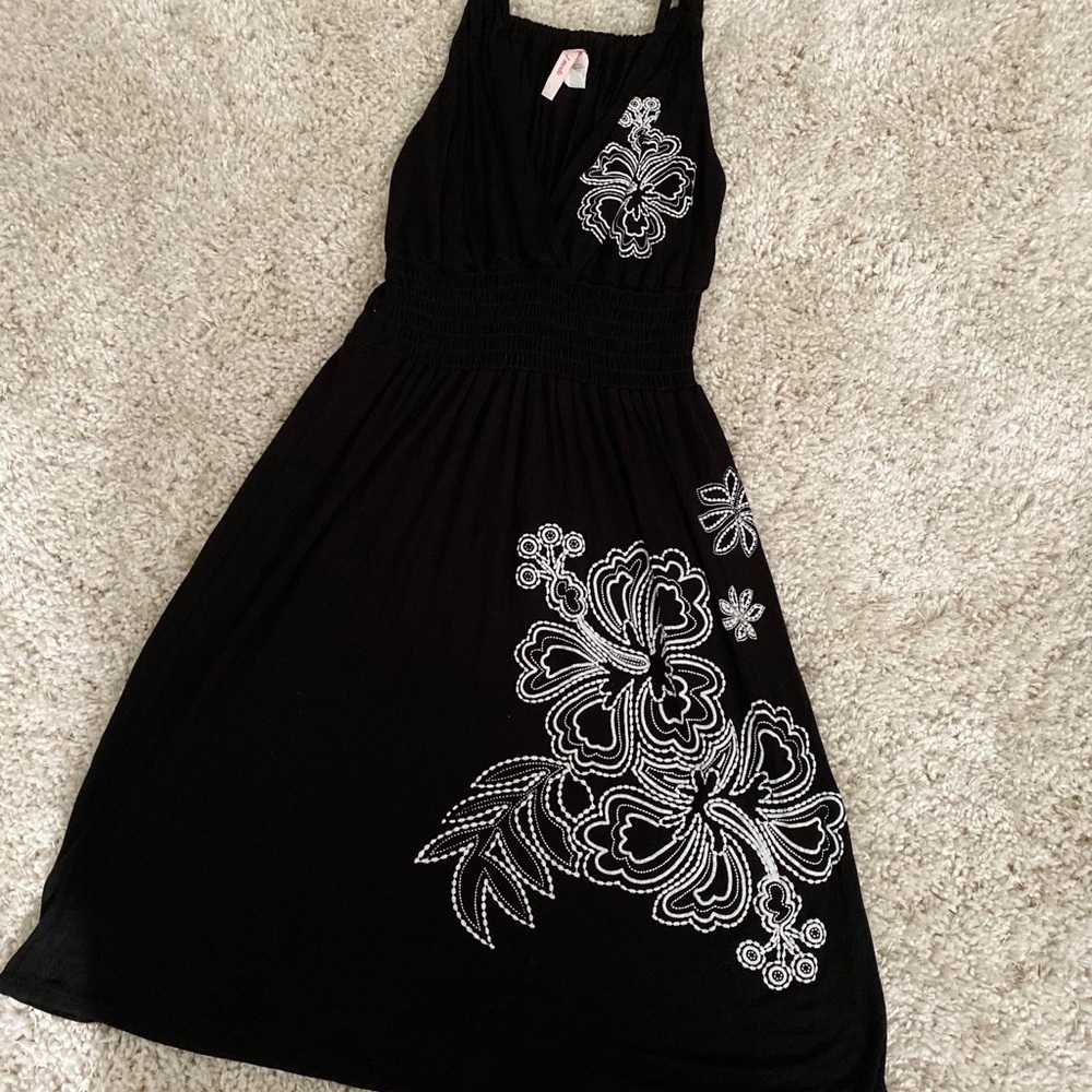 ❌SOLD Black Hawaii dress - Picture 4 of 7